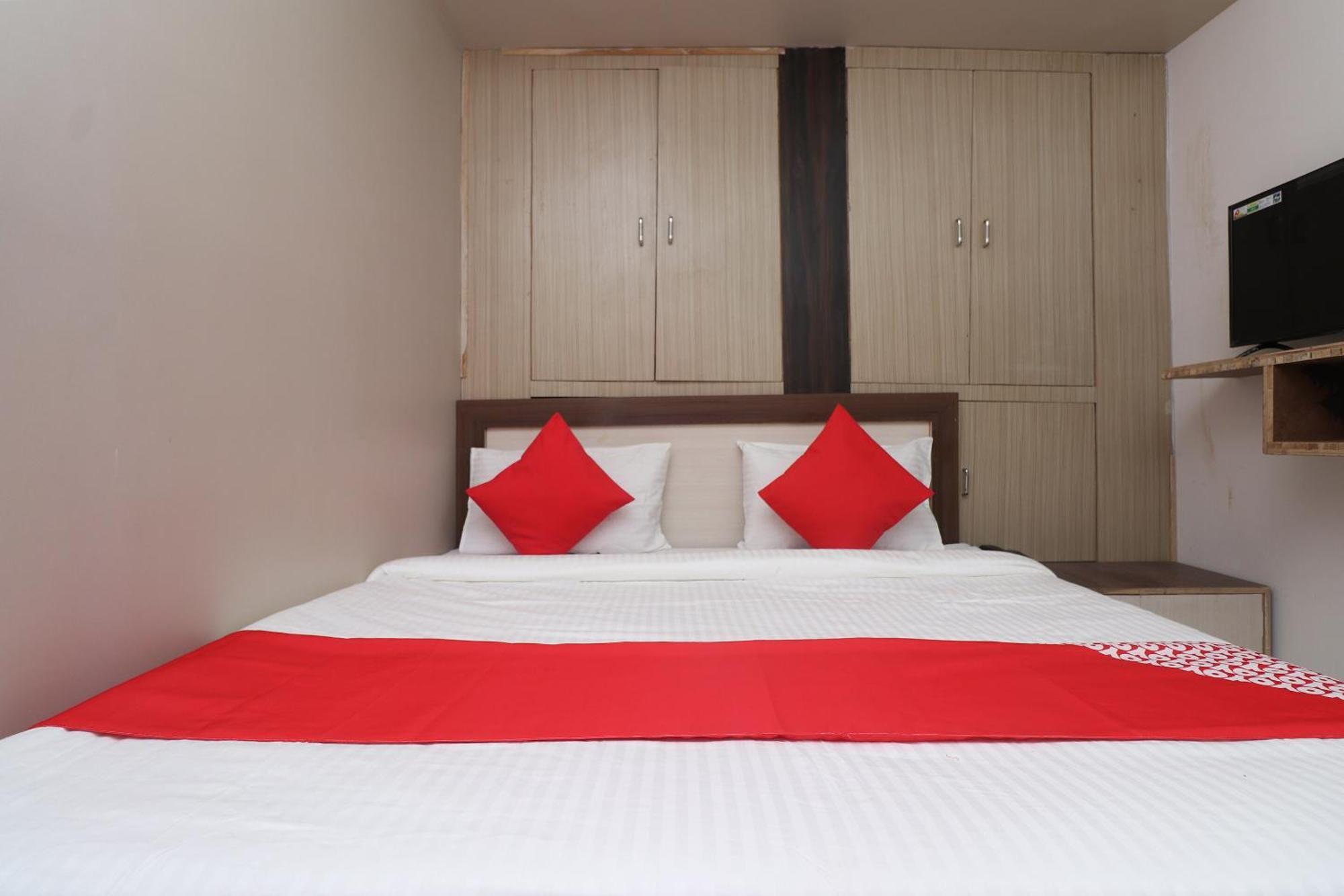 Hotel O Swastik Resort Colonelganj Eksteriør billede